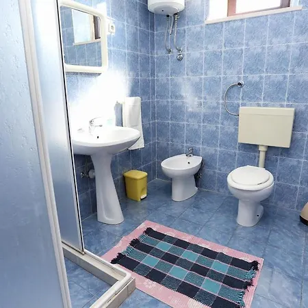 Apartment 4418c *