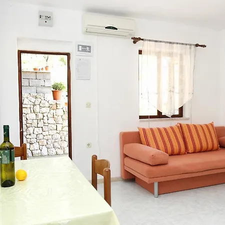 4418c Apartment *